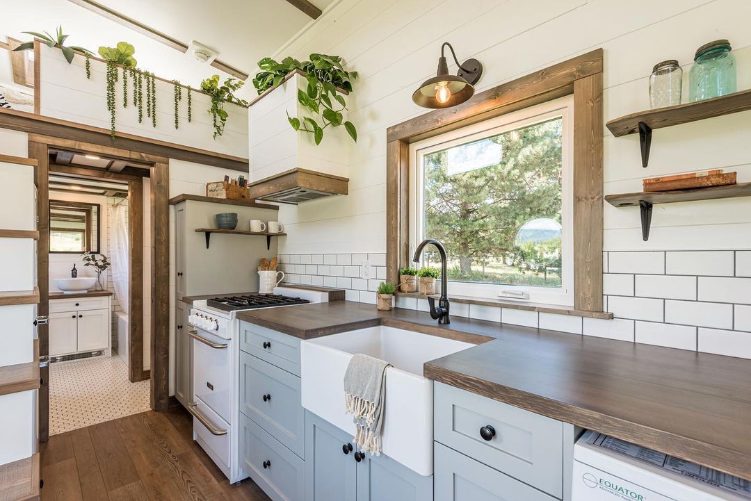 葡萄酒灵感厨房在一个小的家。