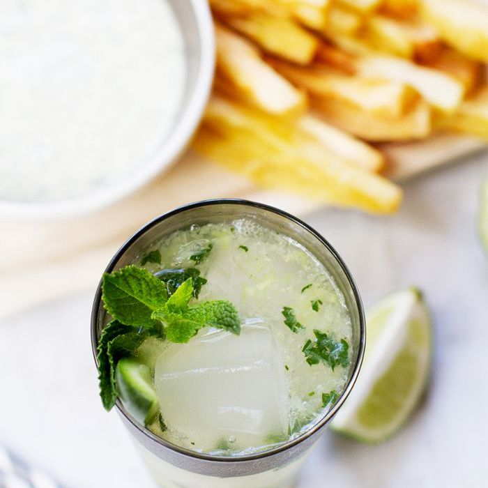 黄瓜和生姜莫吉托