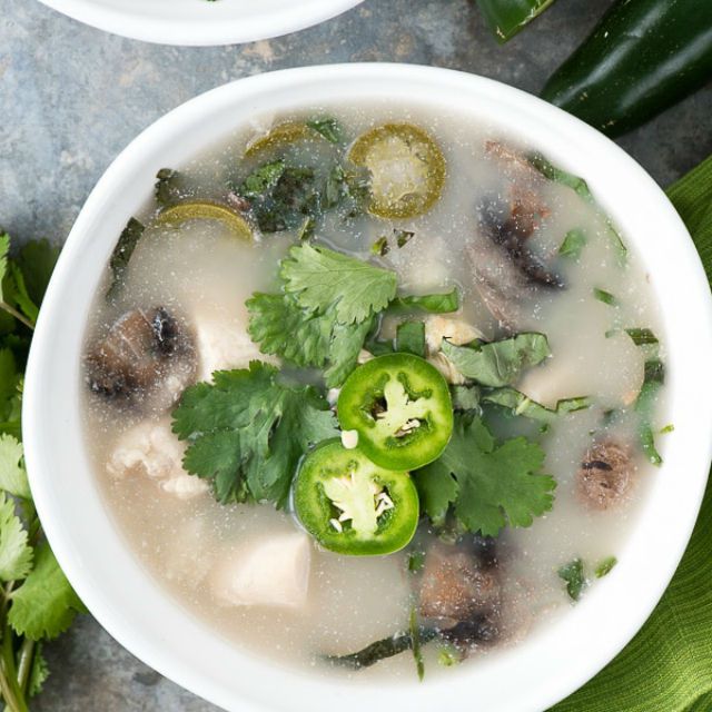 泰国鸡肉蘑菇椰子汤