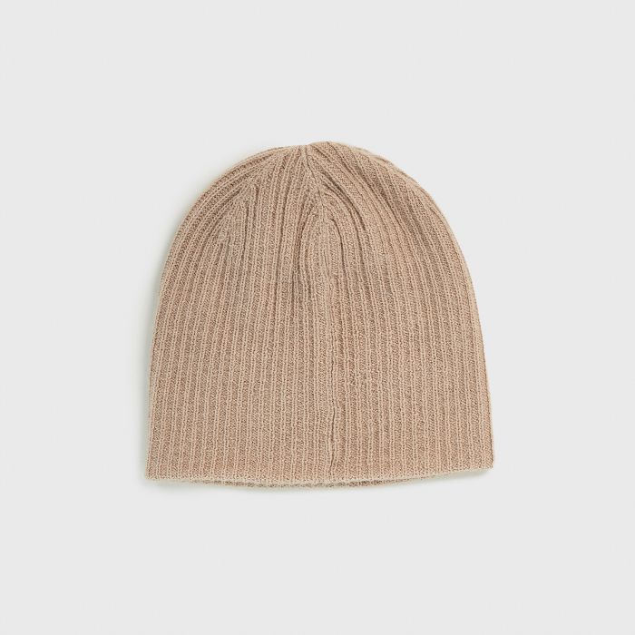 珍妮·凯恩羊驼带棱纹的无檐帽