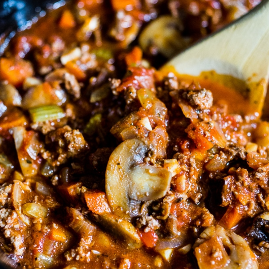 慢炖火鸡蘑菇肉酱面