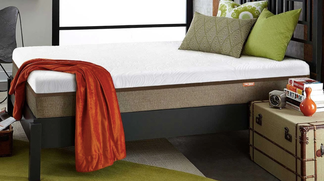 生活和睡觉都是奢侈的床垫