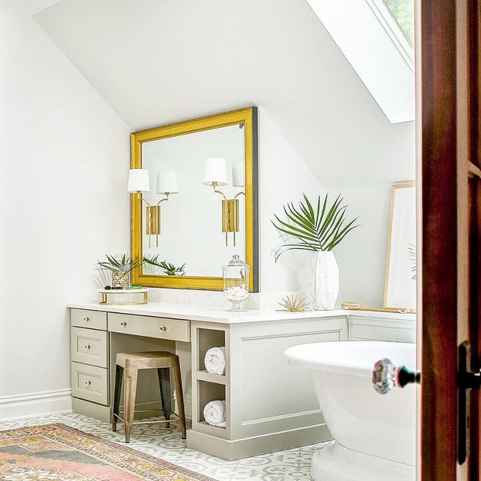 传统的浴室照明理念