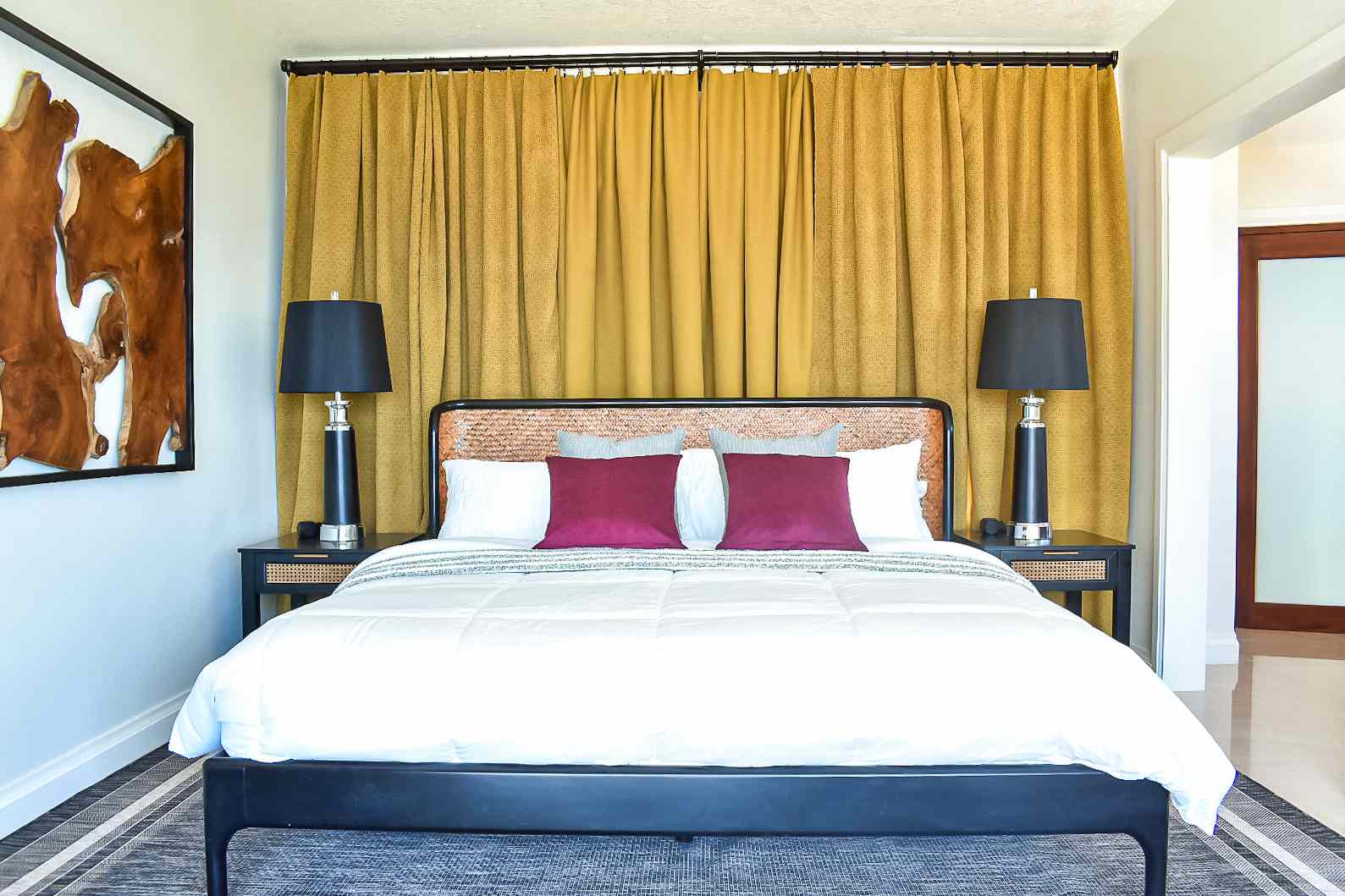 黄绿色颜色的窗帘