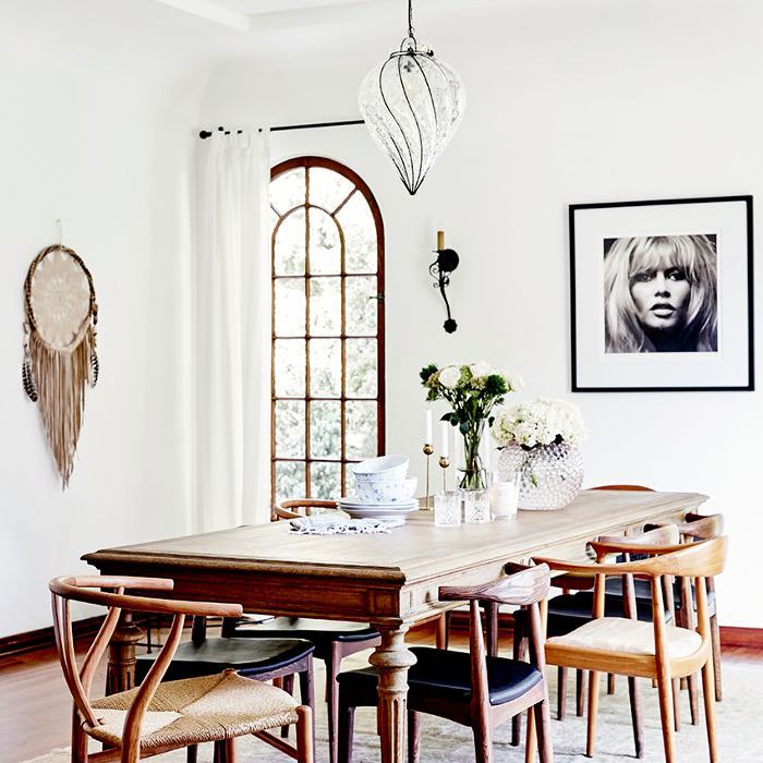 安恩·宾主页视频 - 餐厅