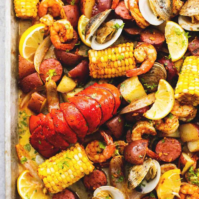 烤盘Clambake周日的晚餐食谱